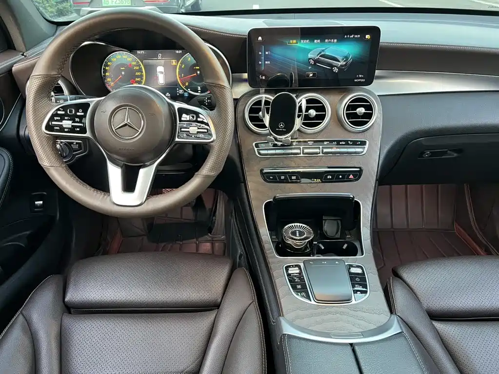Mercedes-Benz GLC 2022 GLC 260 L 4MATIC Luxury