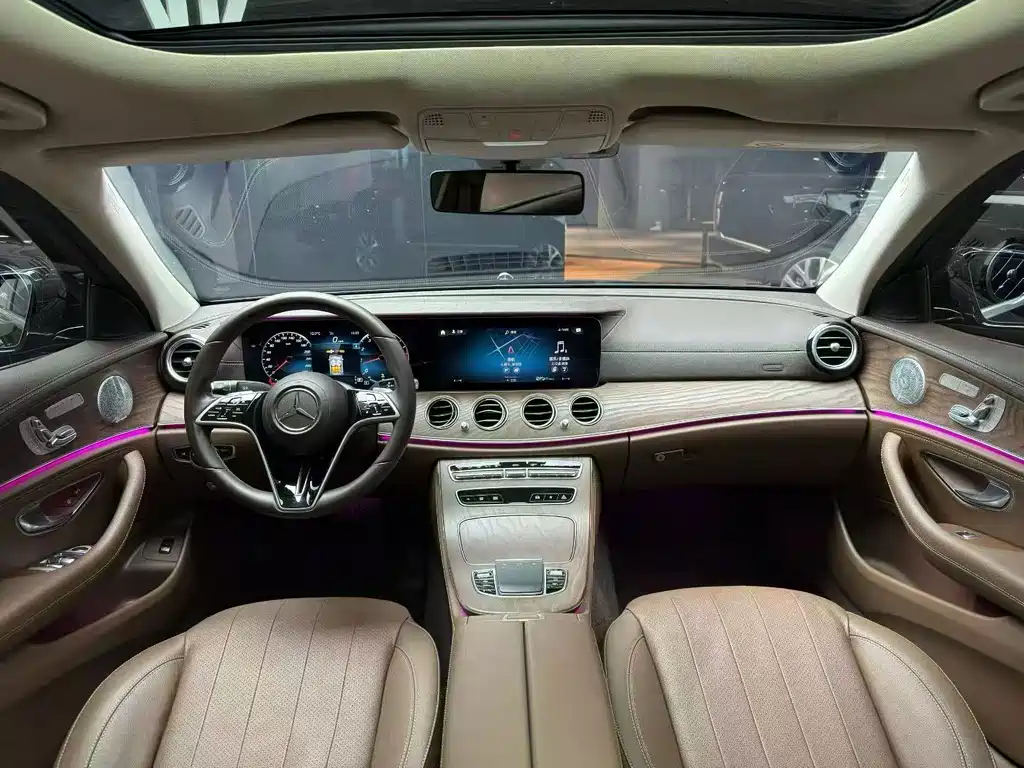 MERCEDES-BENZ E CLASS