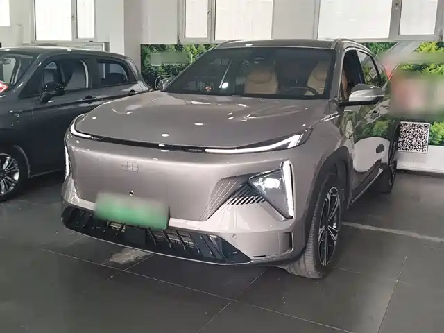 2024 Geely Galaxy L7