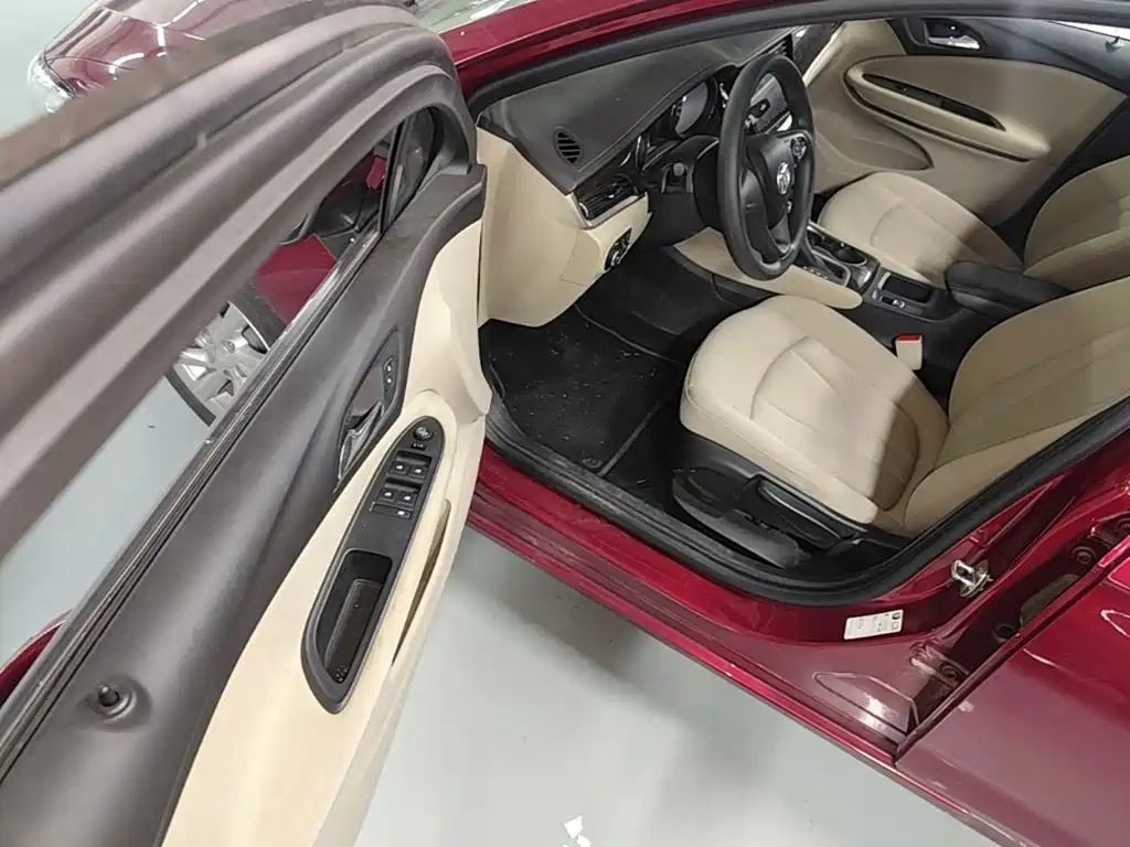 Buick Verano — миниатюра 16