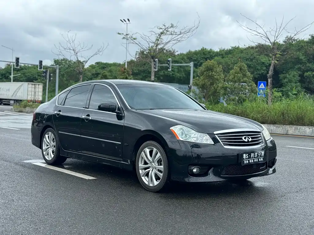 Infiniti M — миниатюра 3