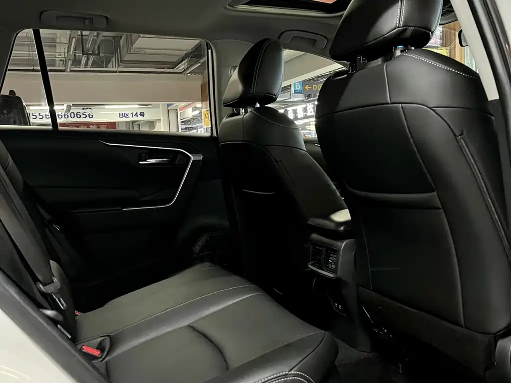 TOYOTA RAV4 RONGFANG