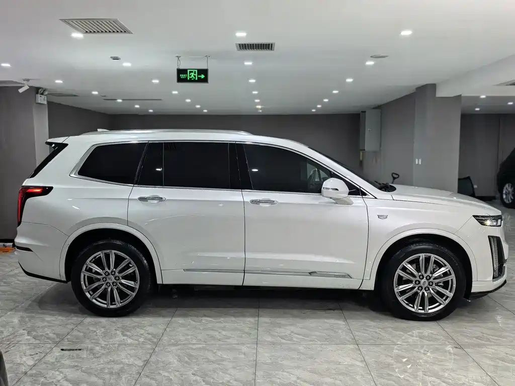 Cadillac XT6 — миниатюра 4