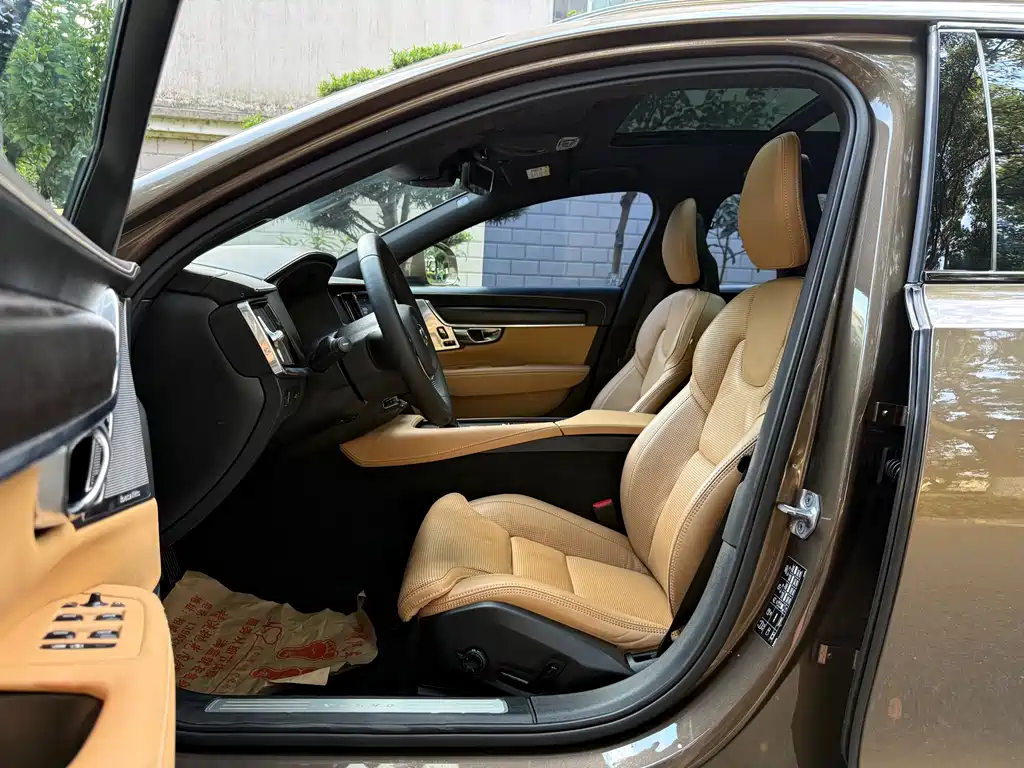 Volvo V90 — миниатюра 13