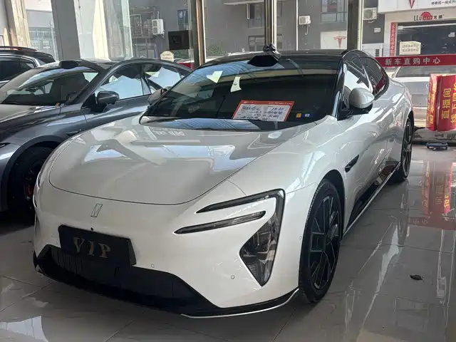 2026 Avatr 06