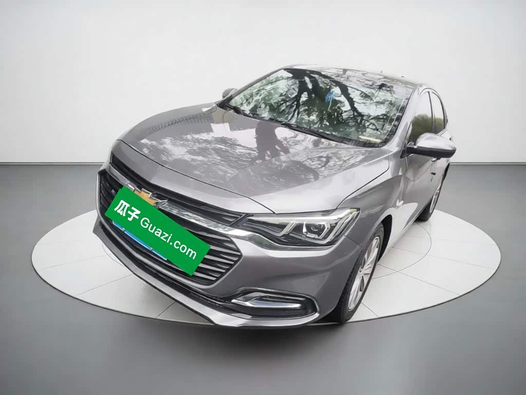 Chevrolet Monza 1.5 л 2022 г. Серебристо-серый, пробег 39600 км