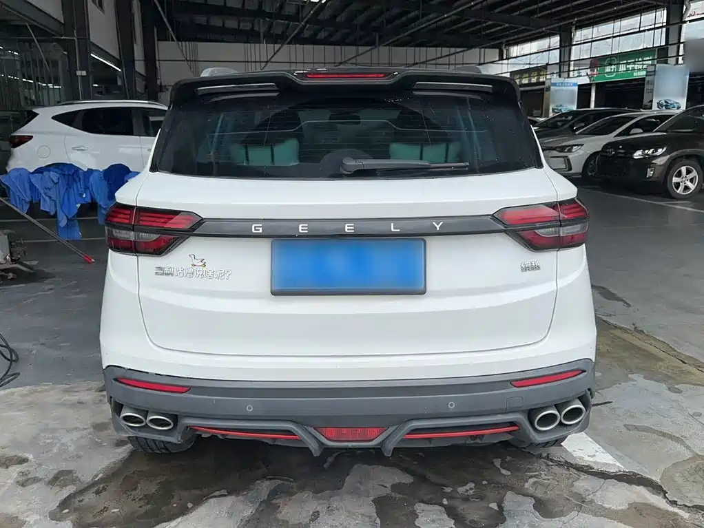 Geely Binyue - фото 4