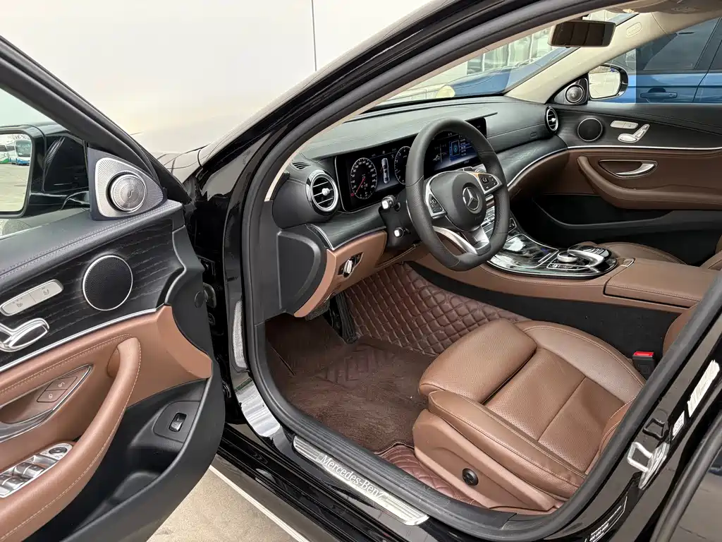 Mercedes-Benz E-Class E 2018 E 200 L Sport 4MATIC