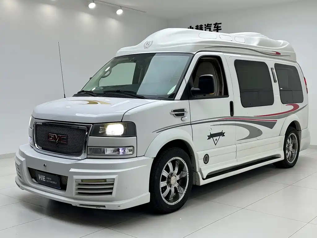 GMC Savana
