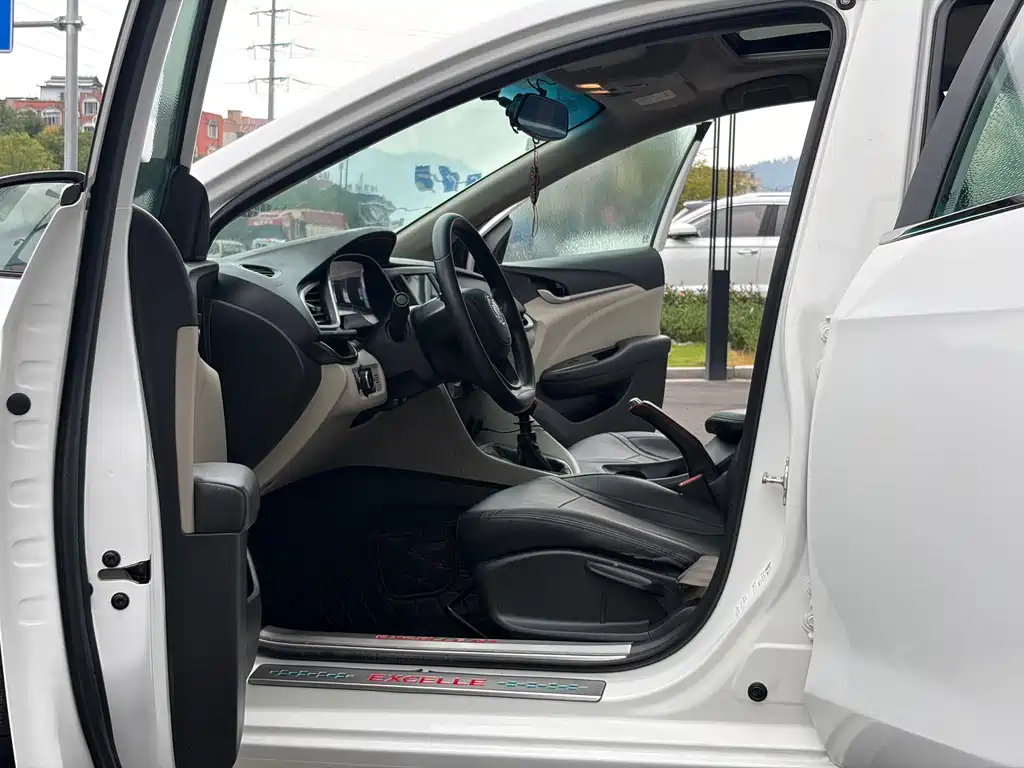 Buick Excelle — миниатюра 4