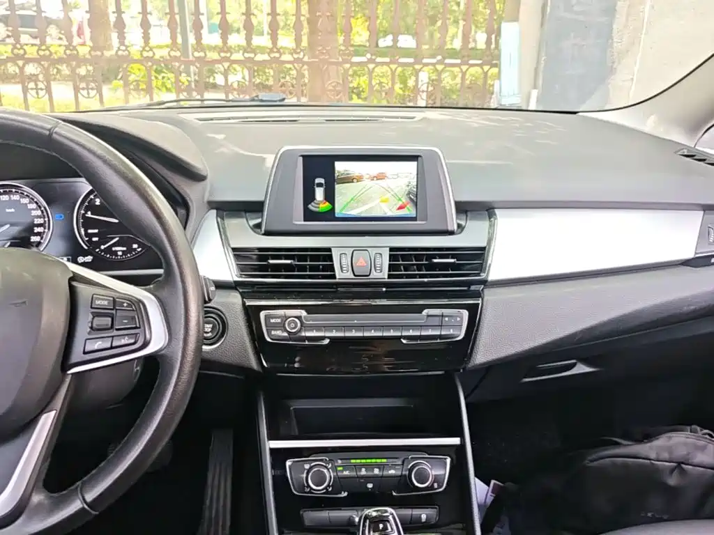 BMW 2 Series Gran Tourer — миниатюра 13