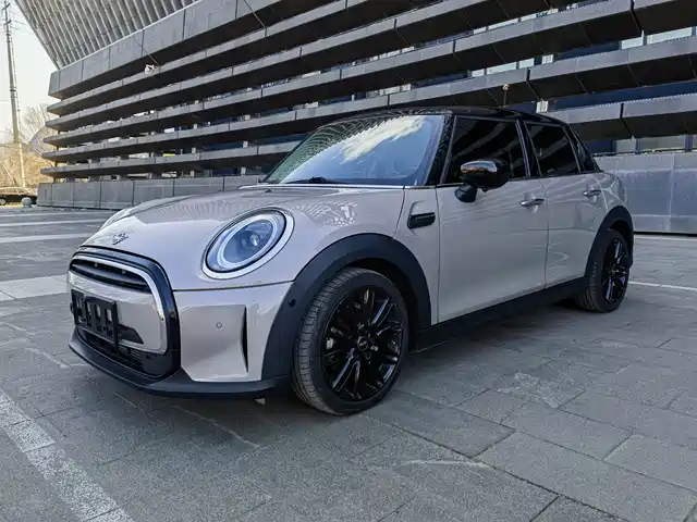 MINI  2021