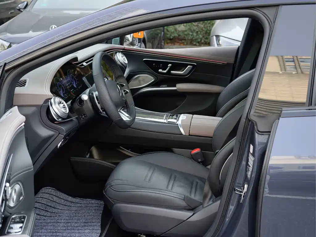 MERCEDES-BENZ EQS AMG