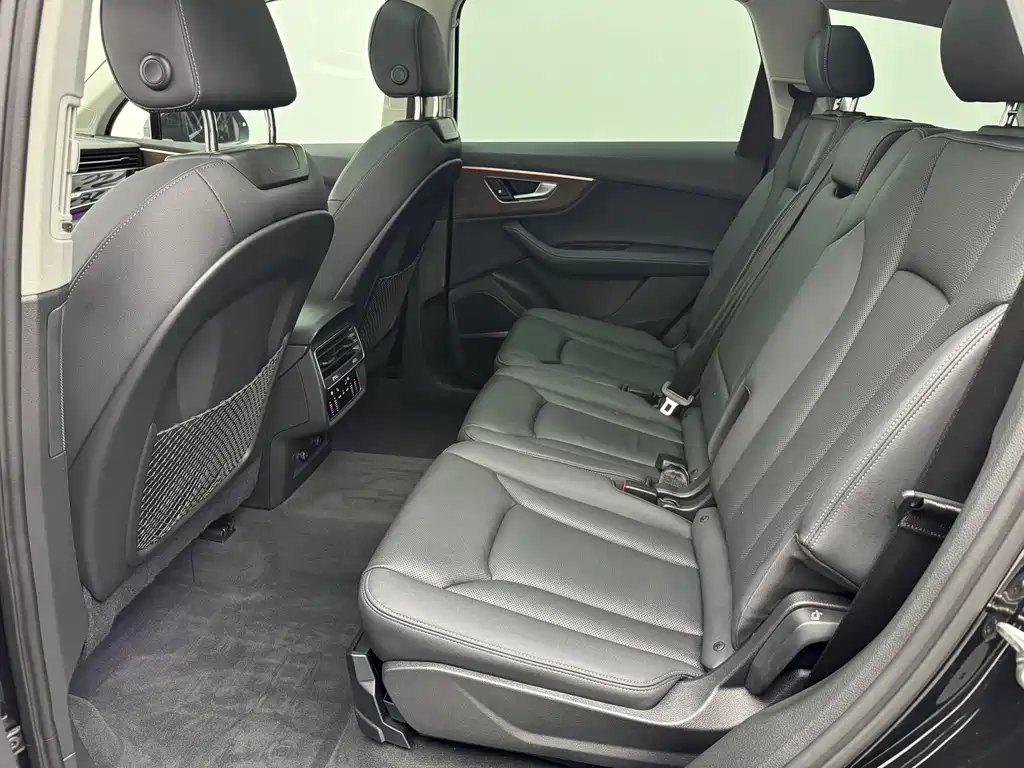 Audi Q7 — миниатюра 25