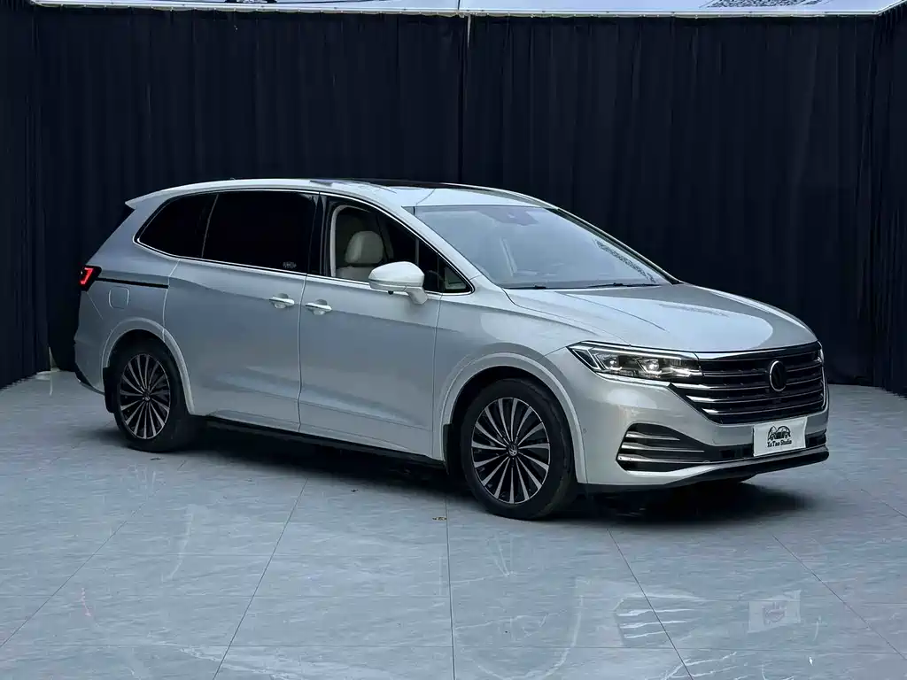 Volkswagen Viloran 2022 380TSI Luxury