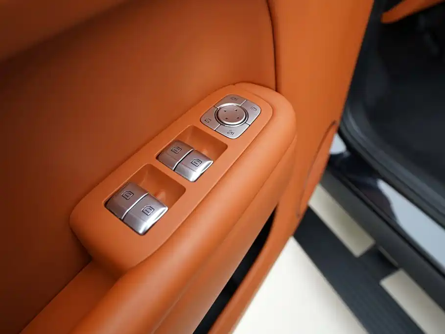 Li Auto Li L9 — миниатюра 10
