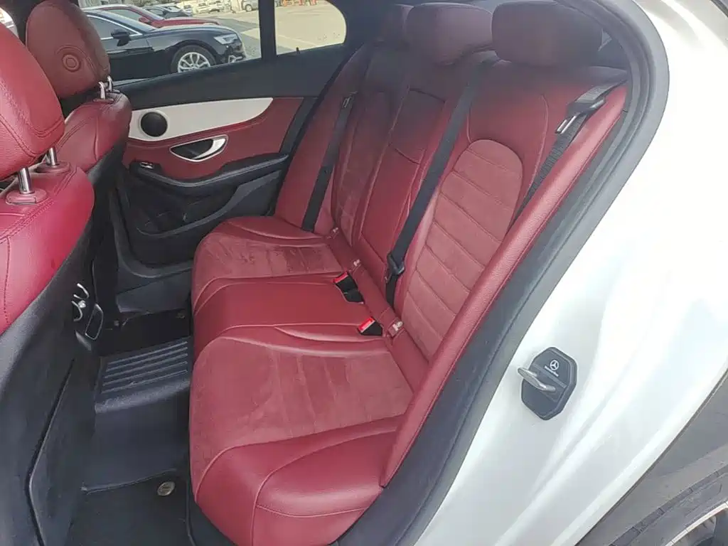 Mercedes-Benz C-Class — миниатюра 17