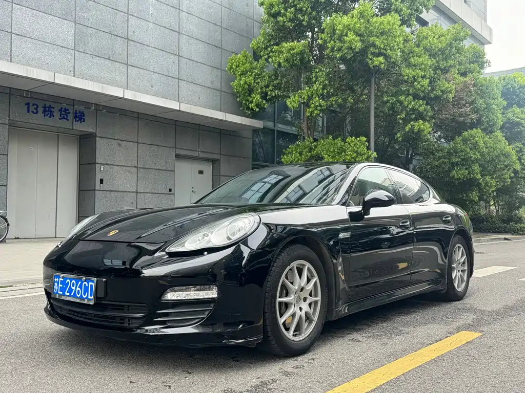 Porsche Panamera 2011