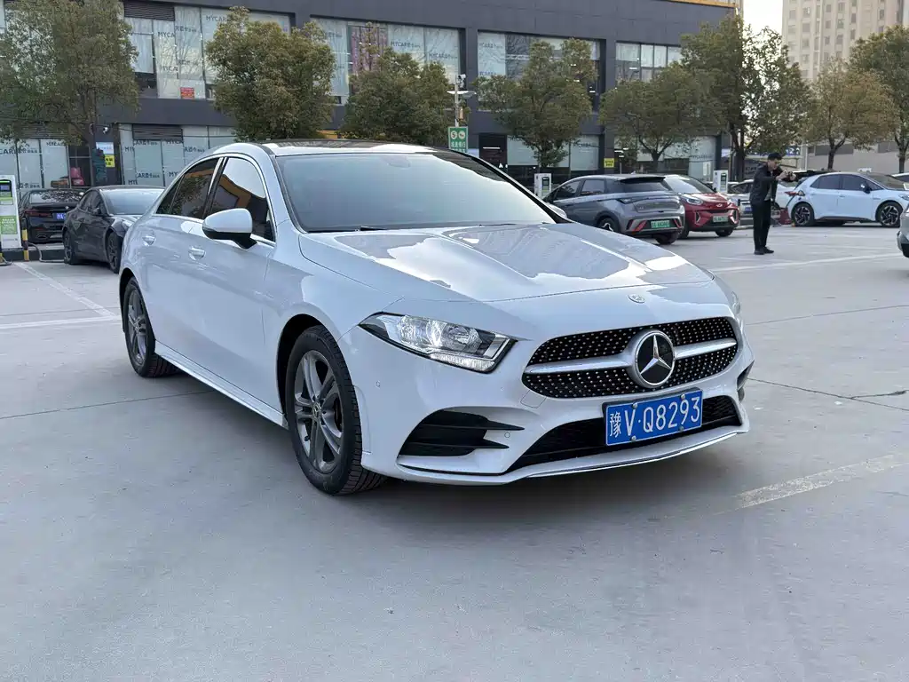 MERCEDES-BENZ A CLASS