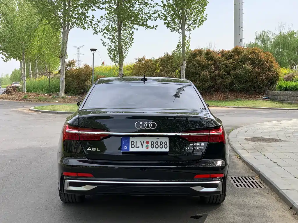 Audi A6L 2025 45 TFSI quattro