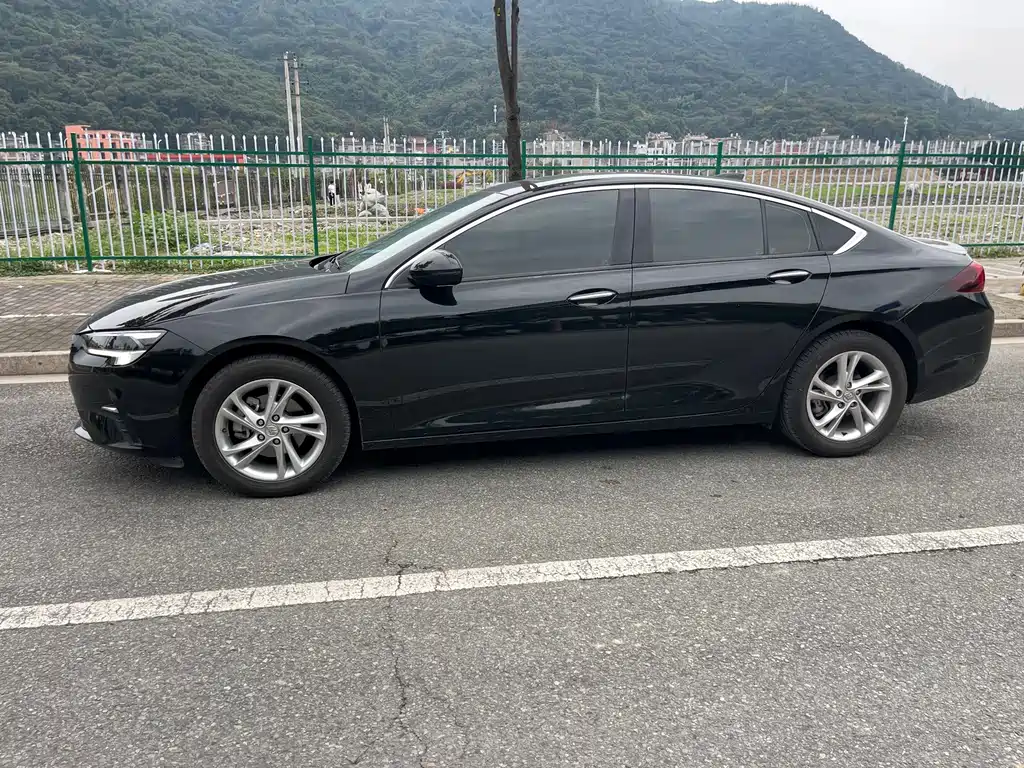 Buick Regal — миниатюра 3