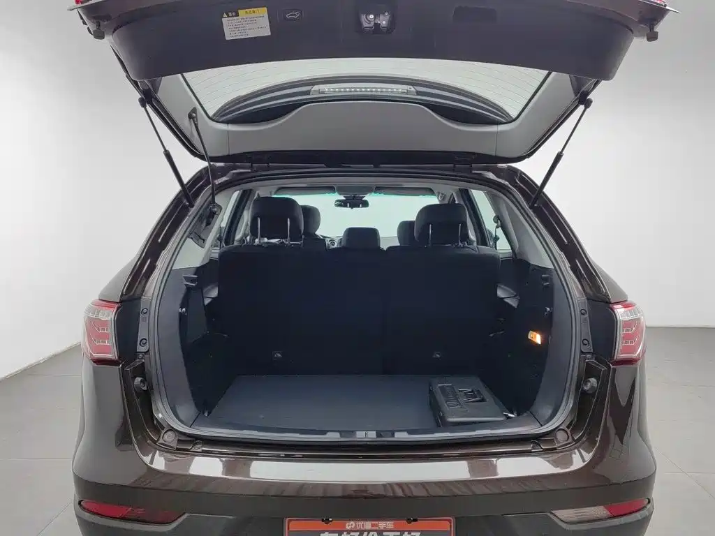 Luxgen Big 7 SUV — миниатюра 16