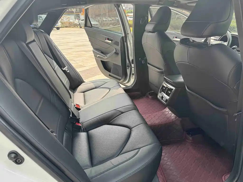Toyota Avalon — миниатюра 12