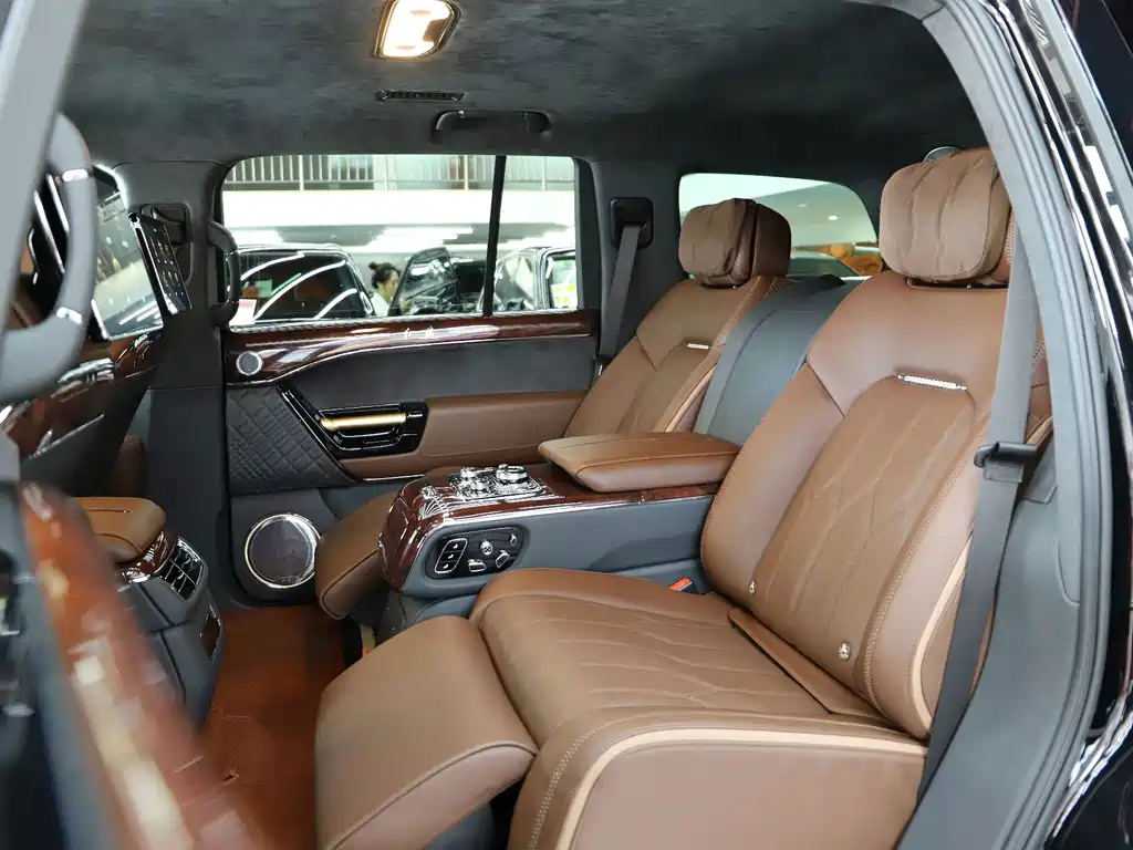 Hongqi Hongqi Golden Sunflower Guoyao — миниатюра 7