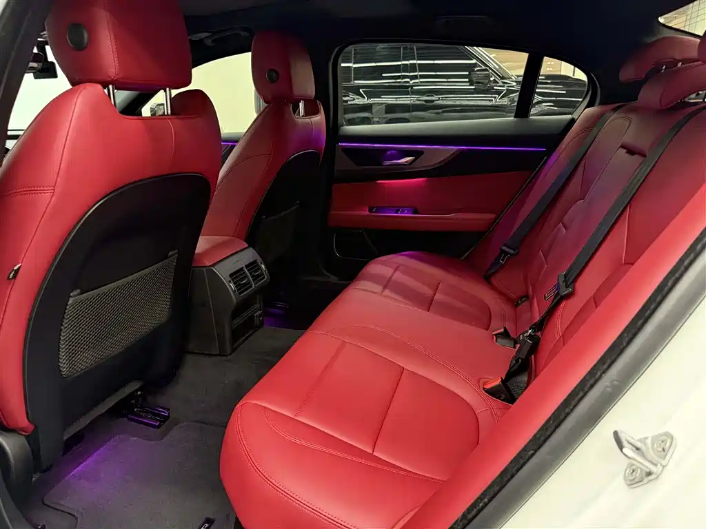 Jaguar XEL 2021 2.0T 250PS R-DYNAMIC S Sport