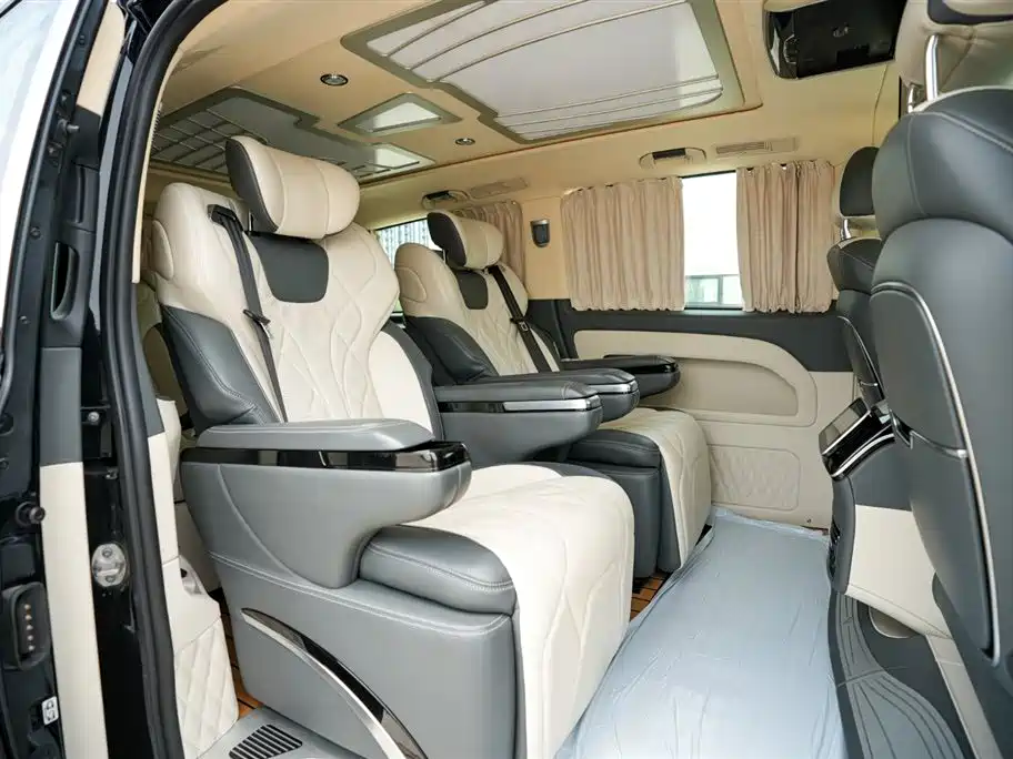 Mercedes-Benz Vito 2018 2.0T Elite 7 мест V