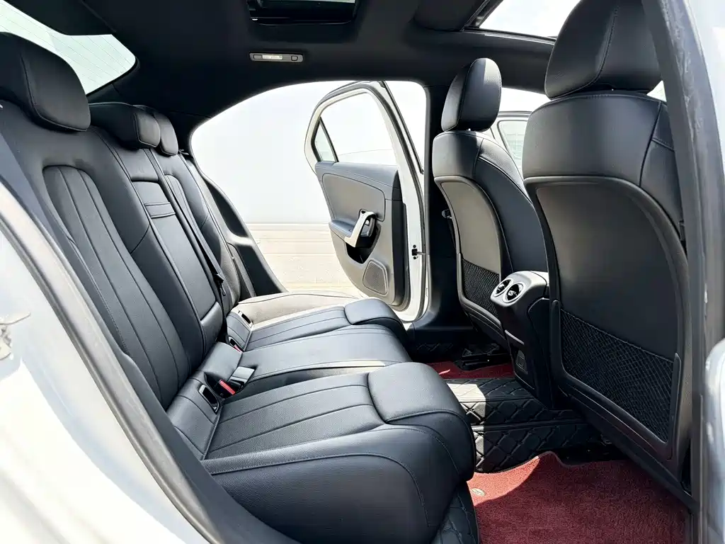 Mercedes-Benz A-Class — миниатюра 10