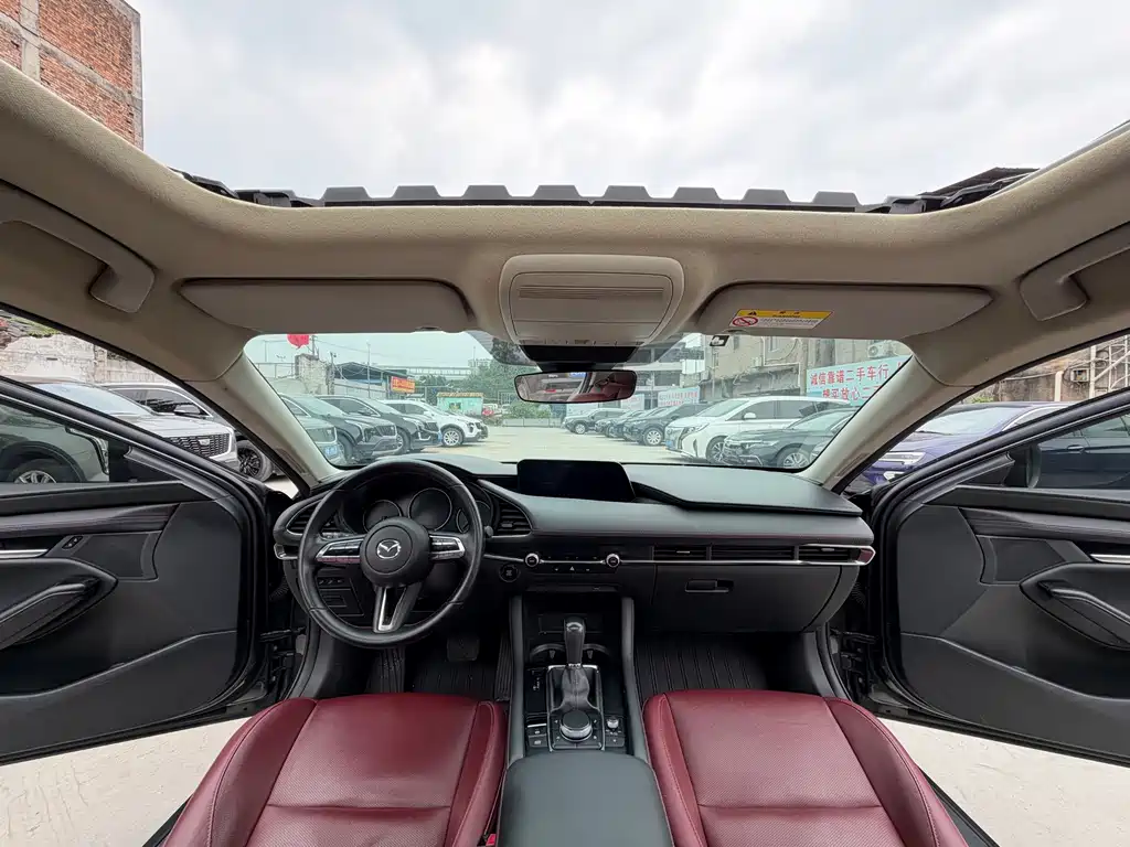 Mazda 3 Axela — миниатюра 10