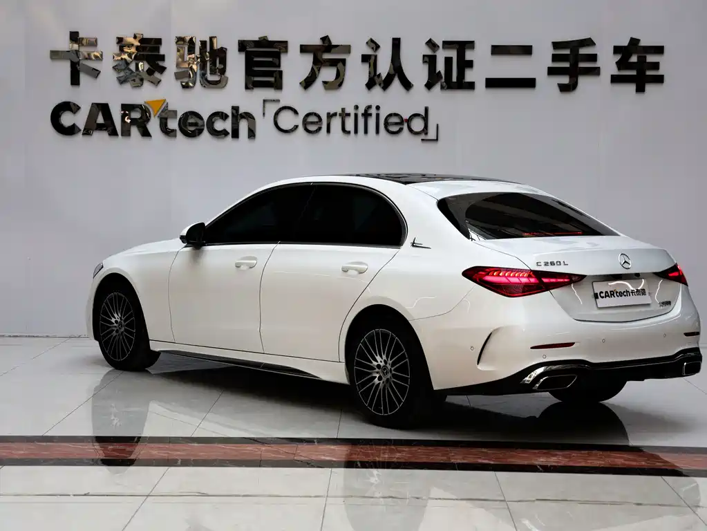 Mercedes-Benz C-Class — миниатюра 12