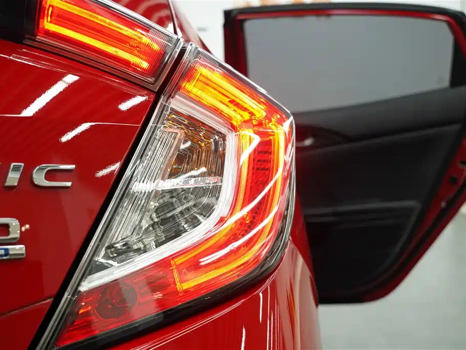 Honda Civic 2021 HATCHBACK 220TURBO CVT