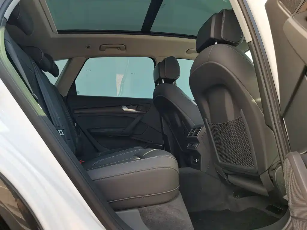 Audi Q5L — миниатюра 8