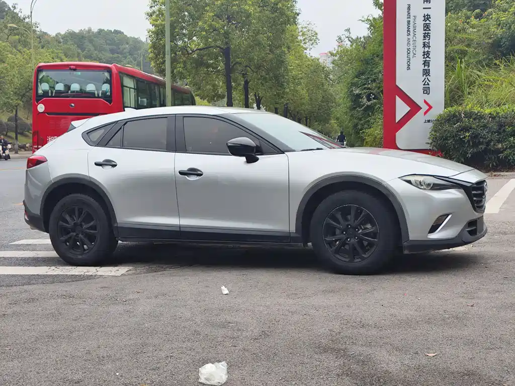 MAZDA CX 4