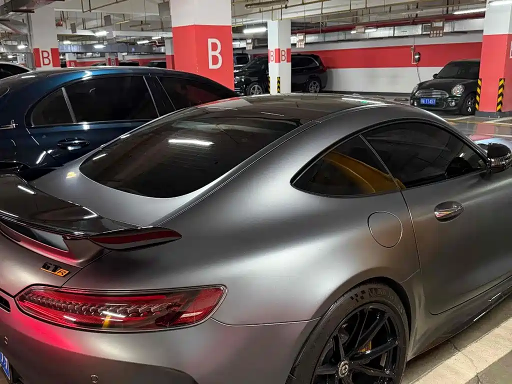 MERCEDES-BENZ AMG GT