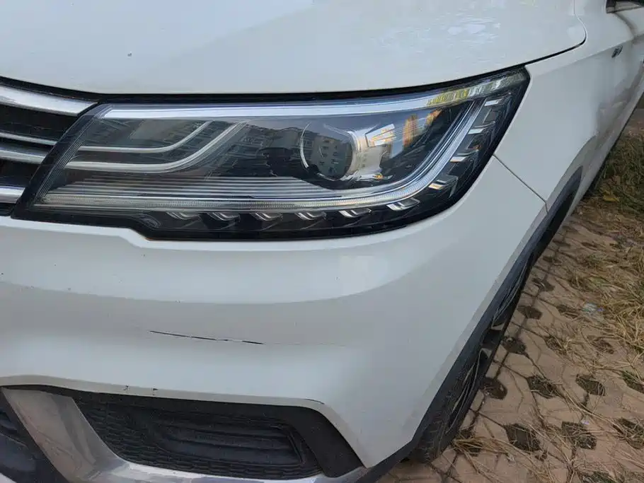 Roewe RX3 — миниатюра 5