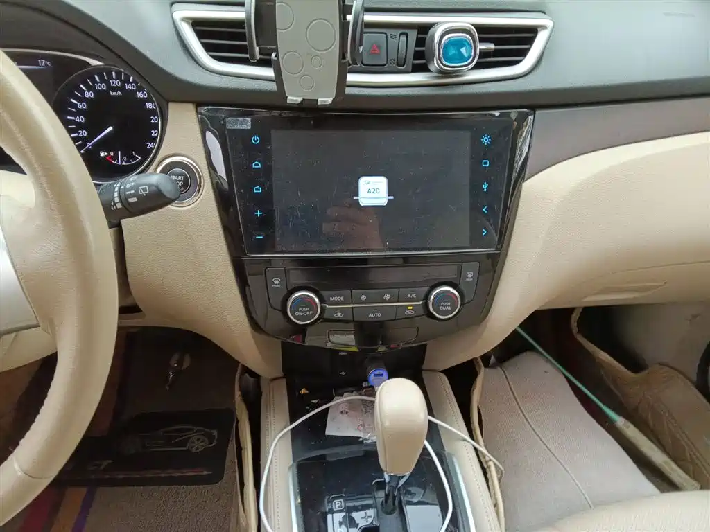 Nissan X-Trail 2014 2.0L CVT Comfort 2WD