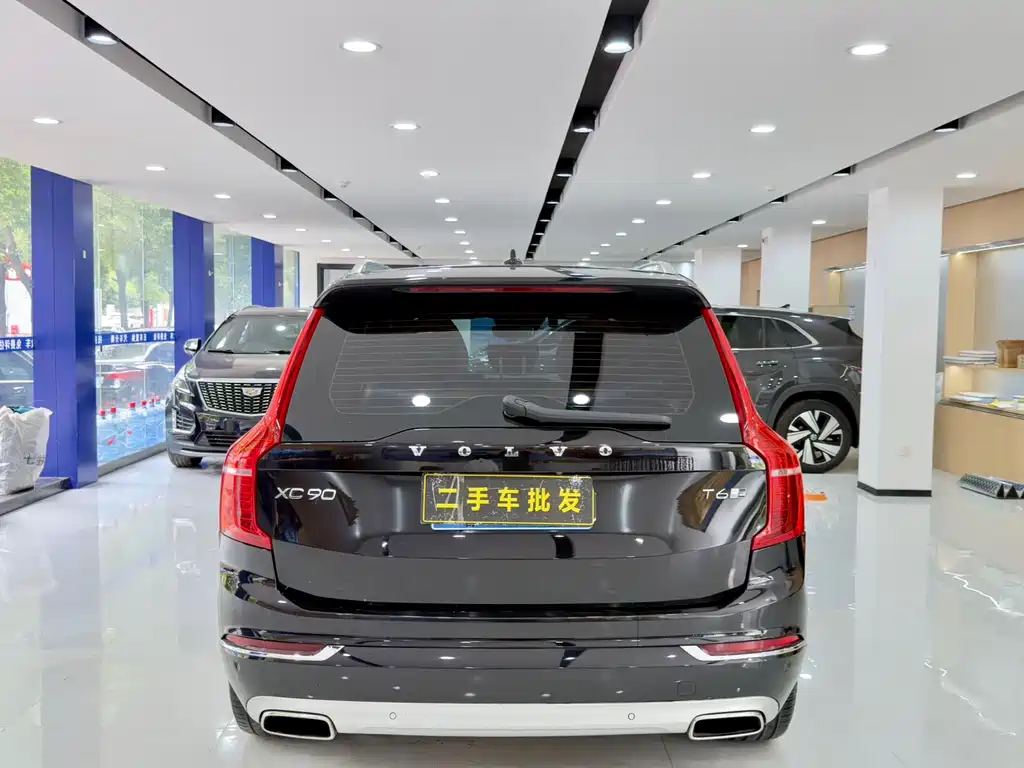 Volvo XC90 2019 T6 7 мест V