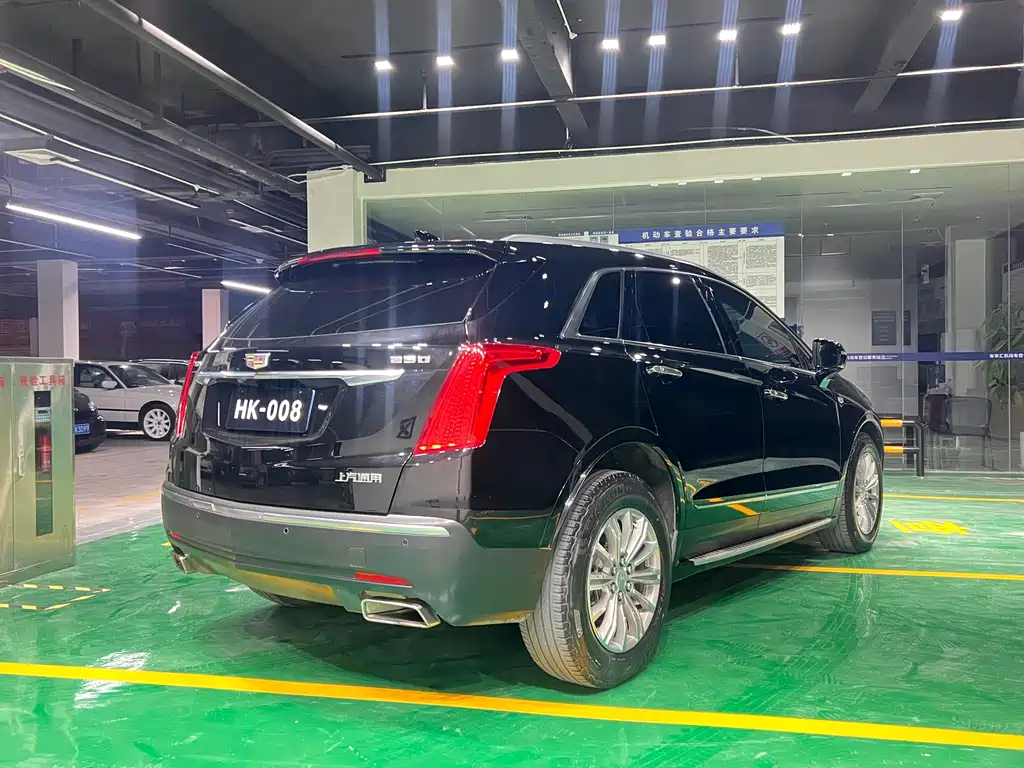 CADILLAC XT5