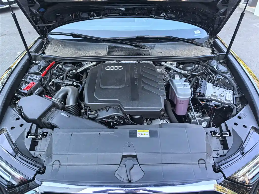 Audi A6L 2025 45 TFSI quattro