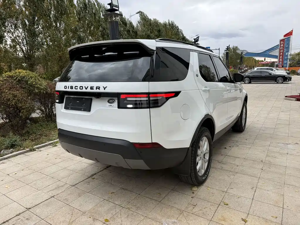 Land Rover Discovery — миниатюра 5