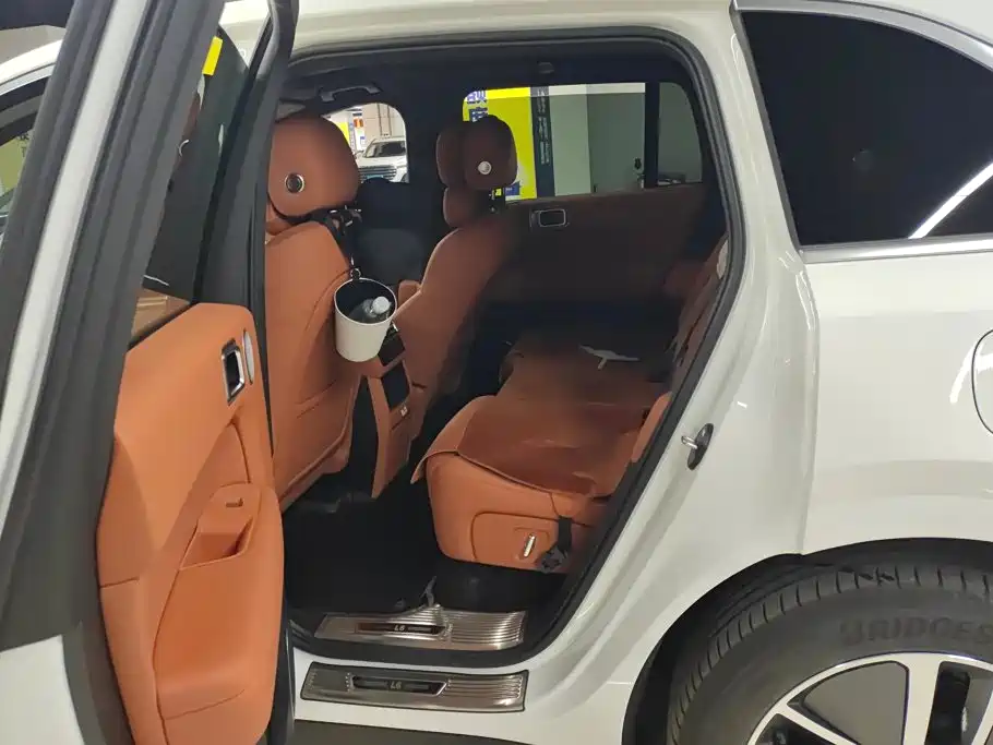 Li Auto Li L6 — миниатюра 11