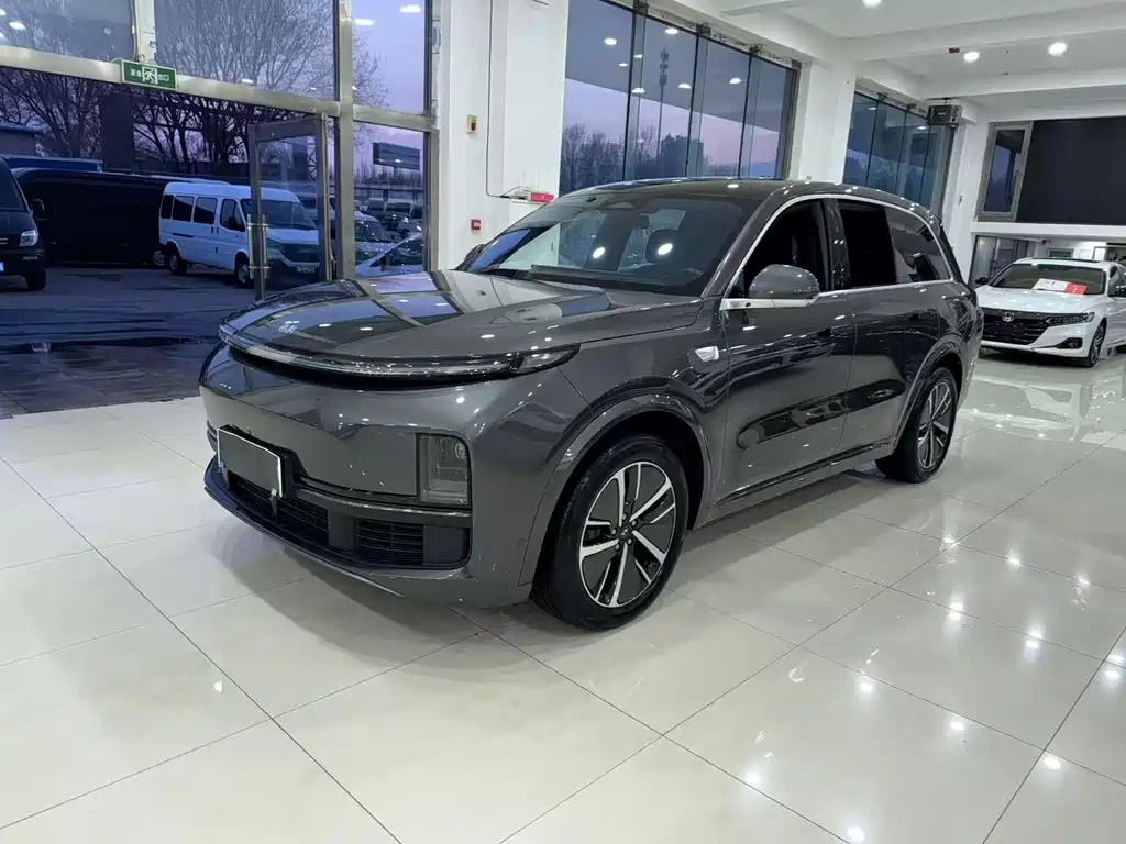 Li Auto Li L8 2024