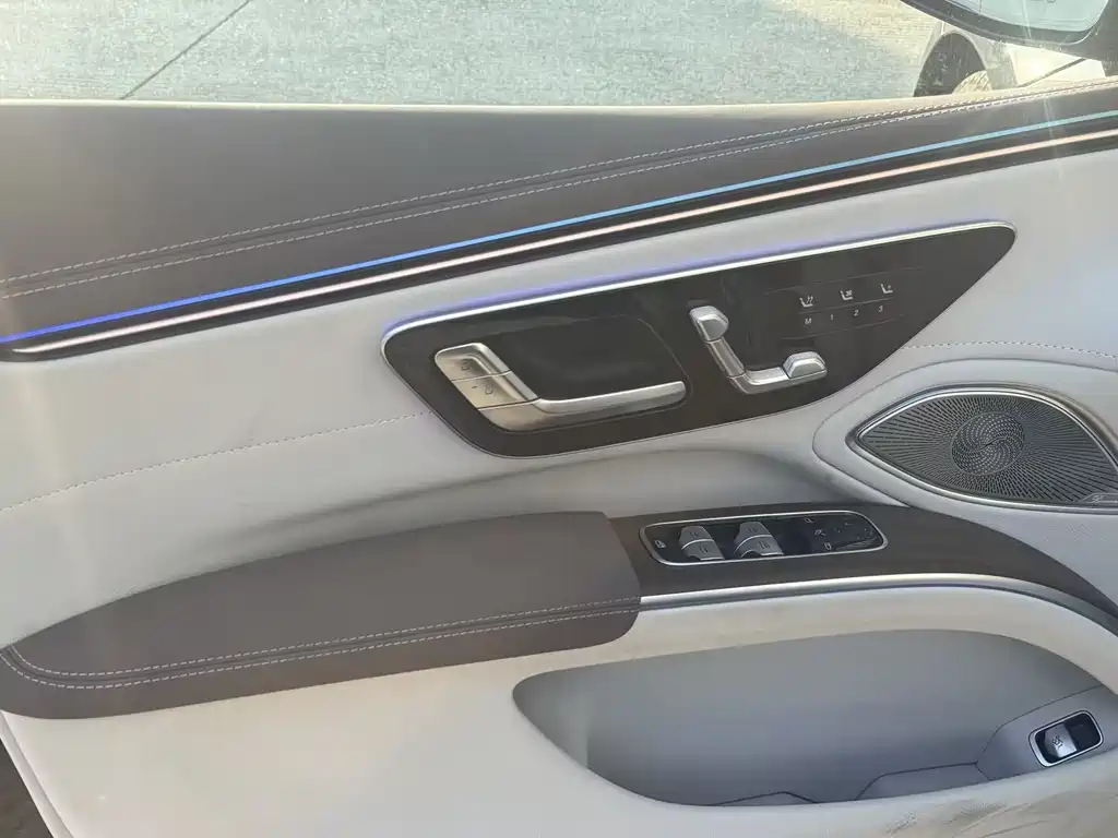 Mercedes-Benz EQS — миниатюра 5