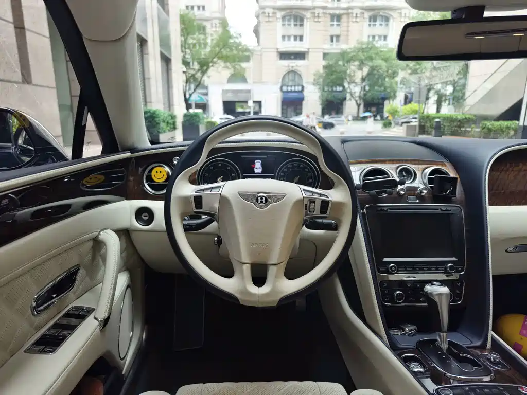 Bentley Flying Spur 4.0T V8 S Standard Edition, фото 8