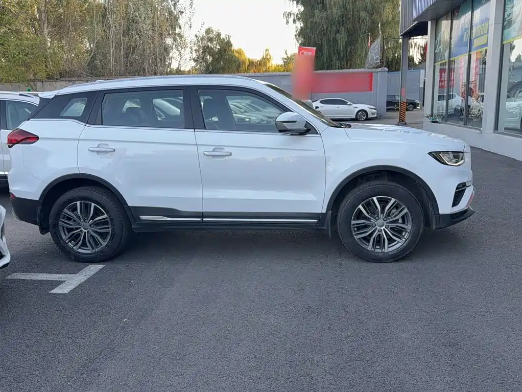 Geely Boyue — миниатюра 7