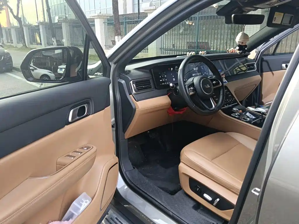 Li Auto Li ONE — миниатюра 12