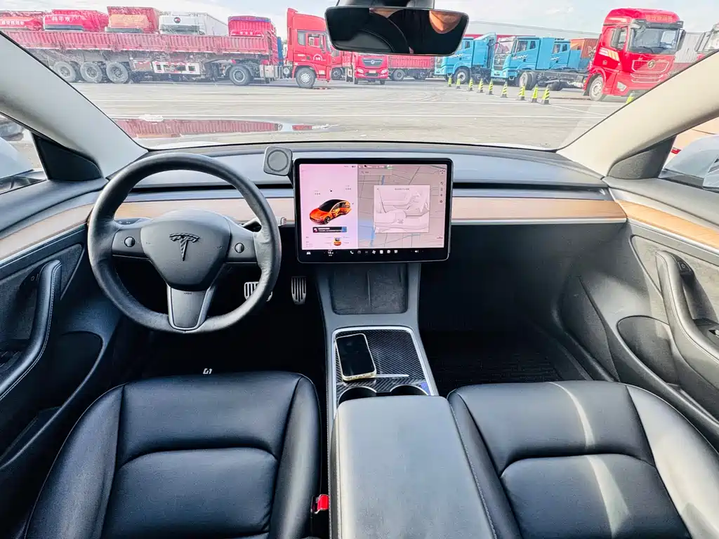 Tesla Model 3 — фотографии объявления, Фото 11